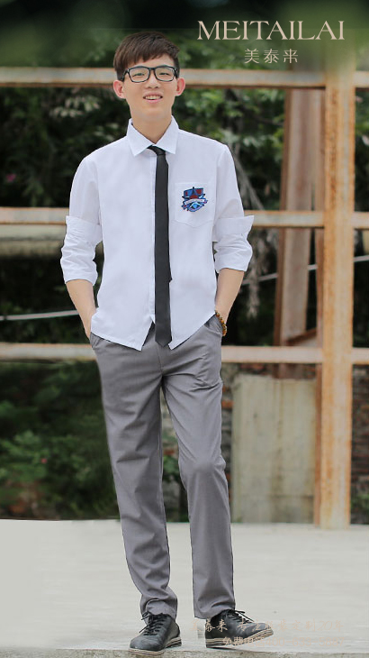 济南校服之中大学校校服8